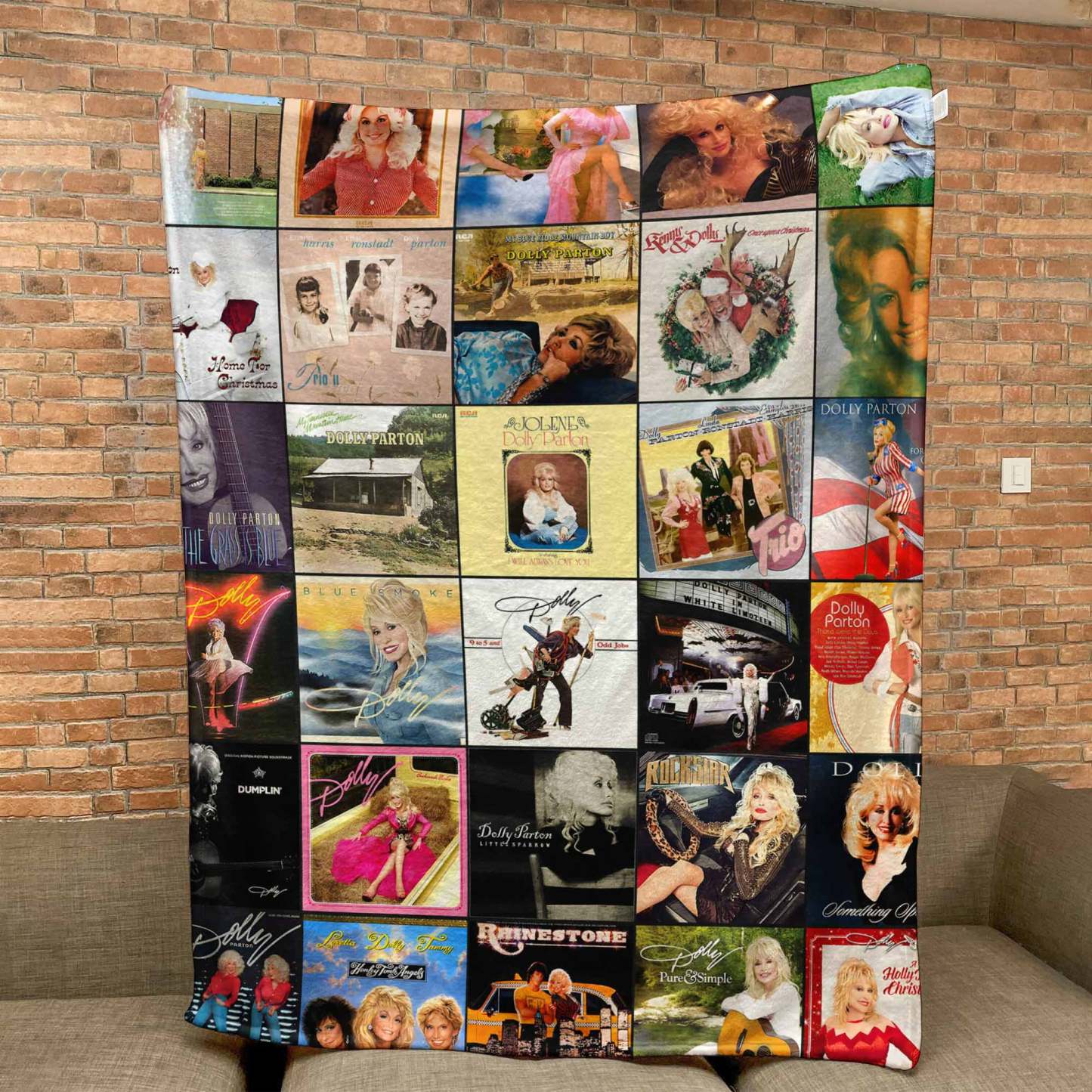 Dolly Parton Sherpa Blanket – A Country Music Icon, Wrapped in Warmth