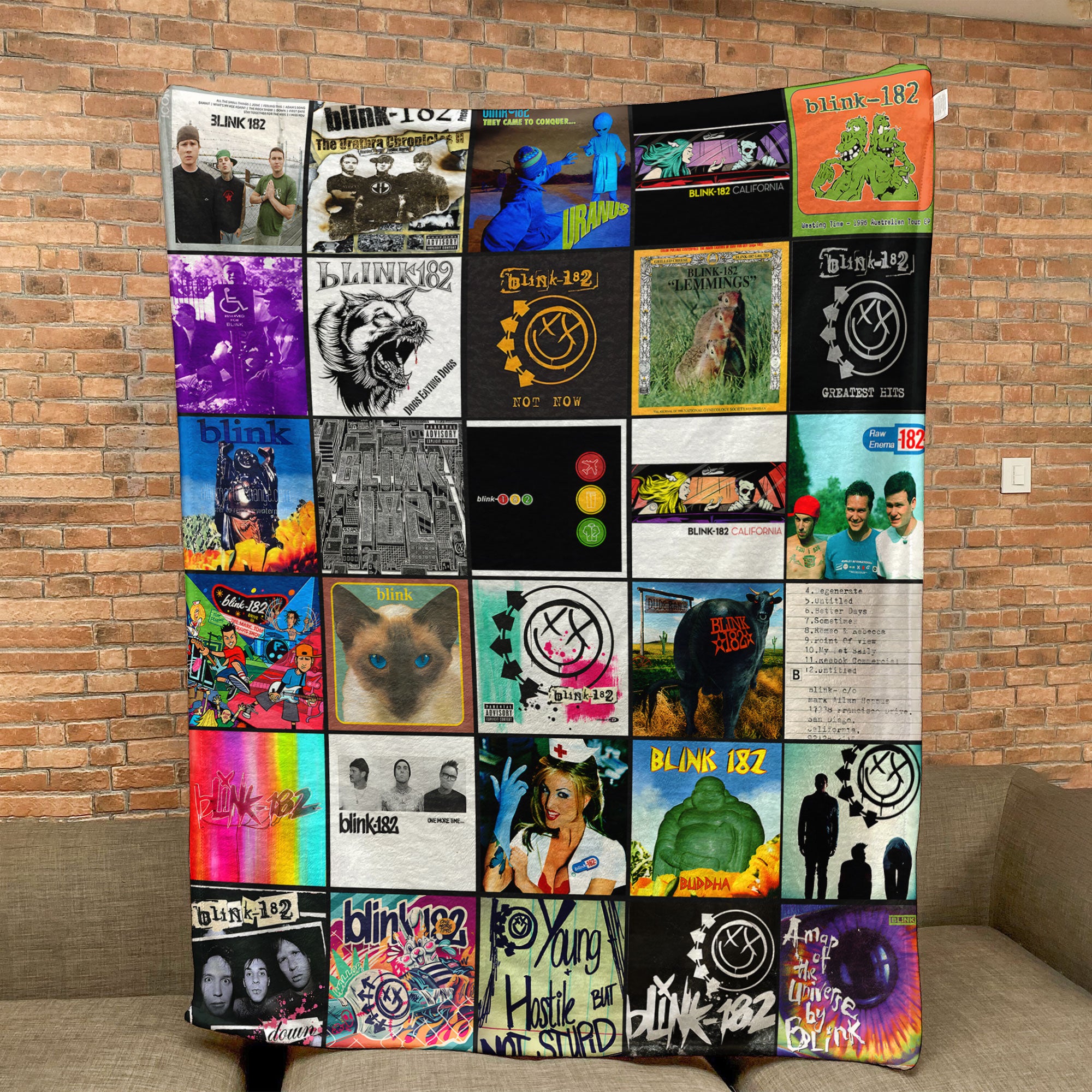 Blink-182 Sherpa Blanket – Pop-Punk Comfort for True Fans