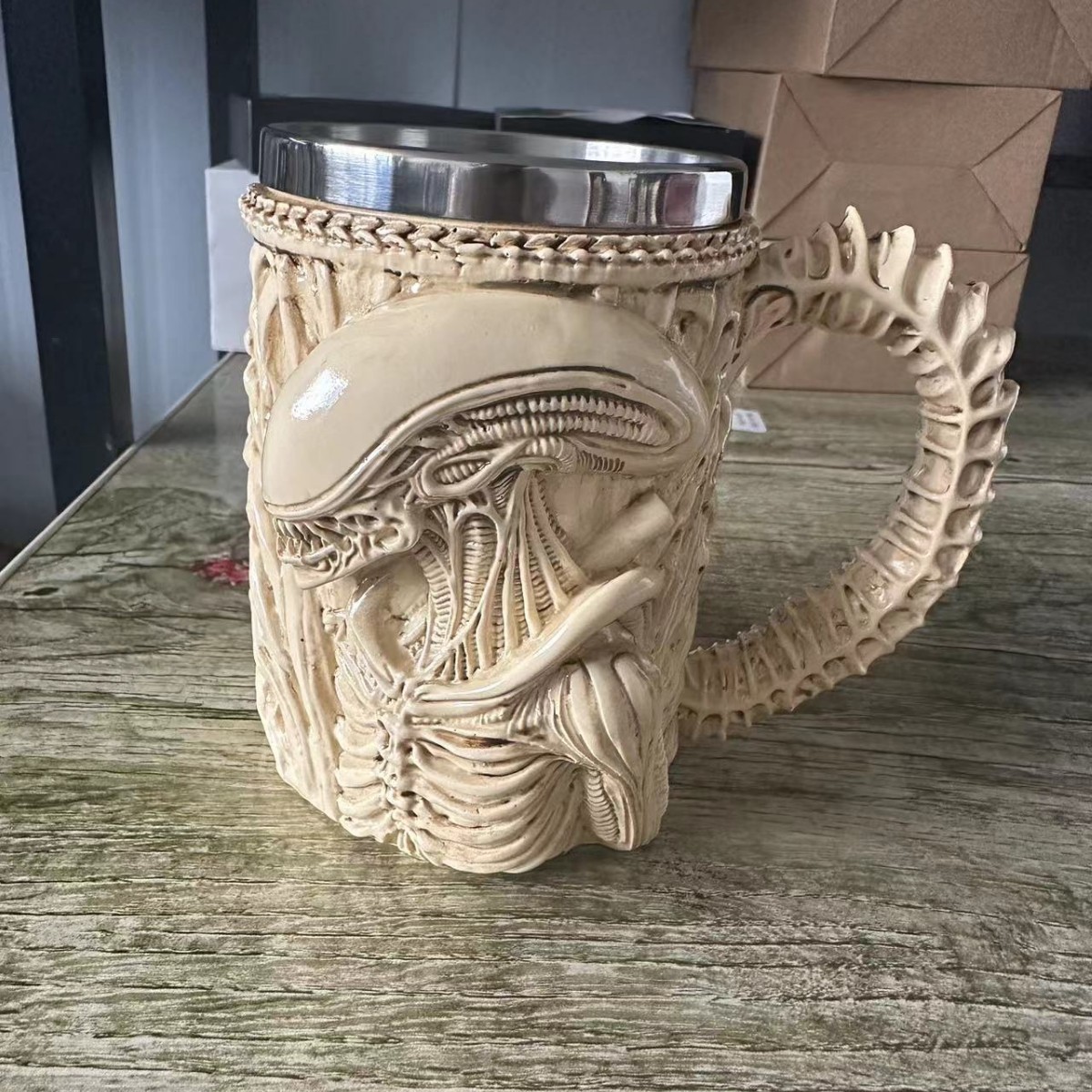 3D embossed mug