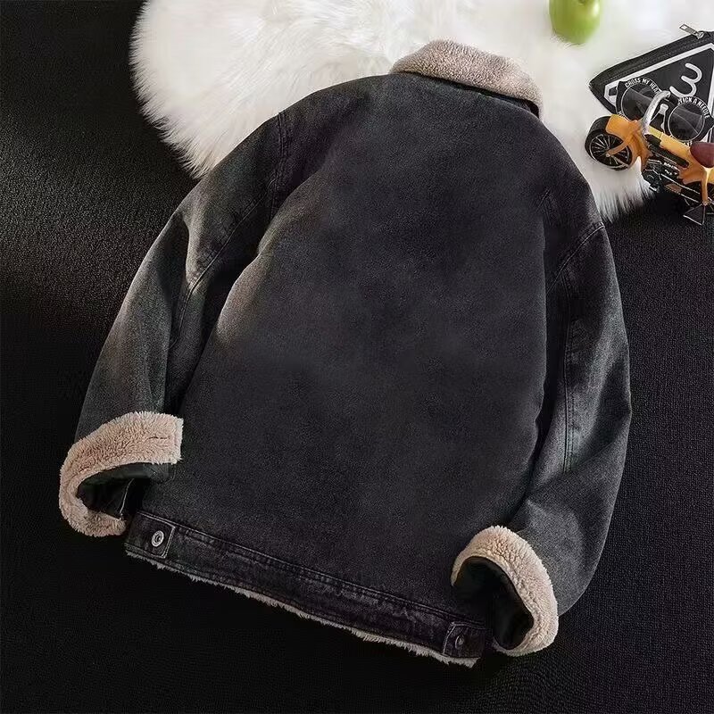 Men's winter denim jacket with fleece lining