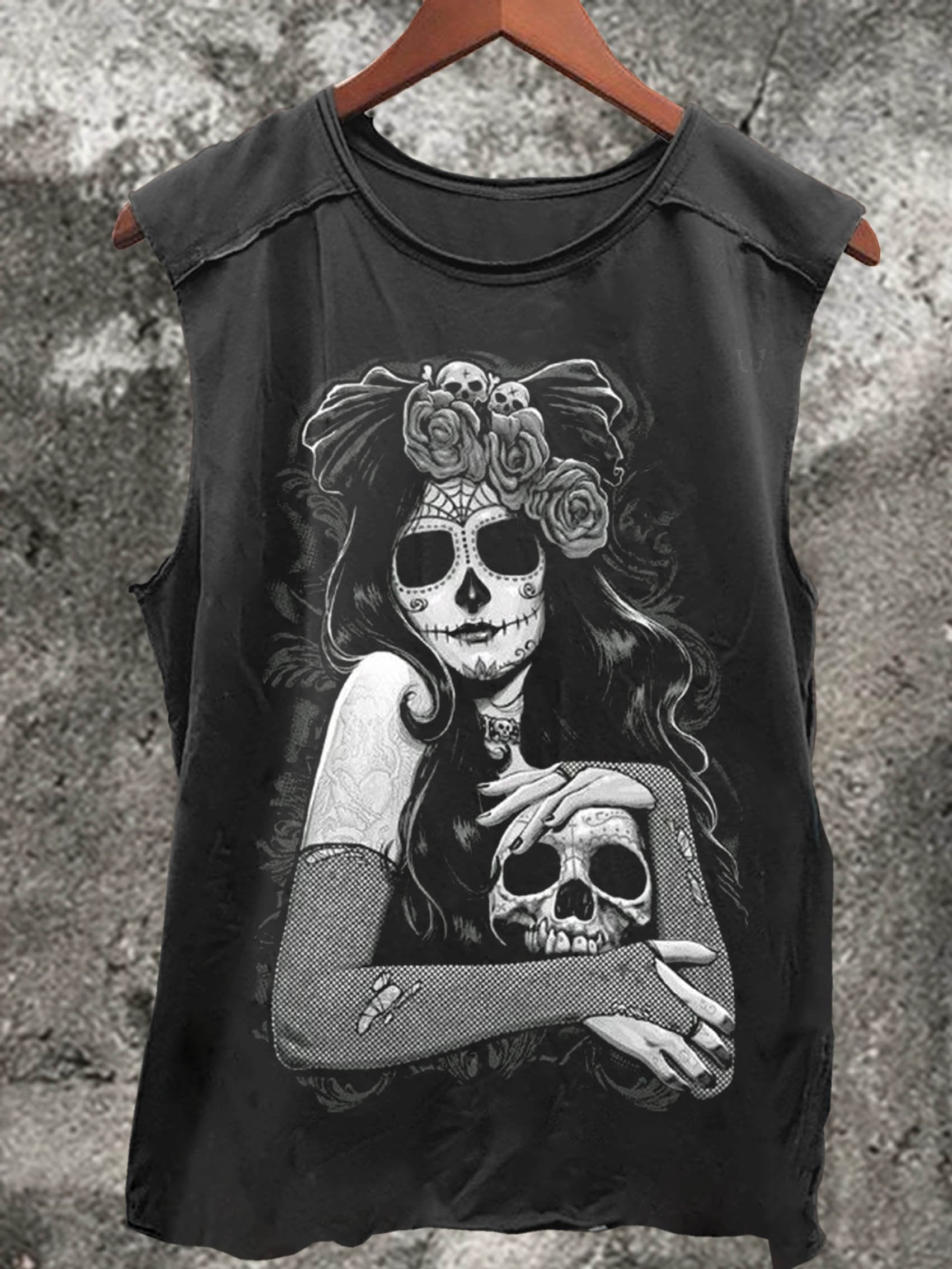 Girl Holding A Skull Print 100% Cotton Casual Tank Top