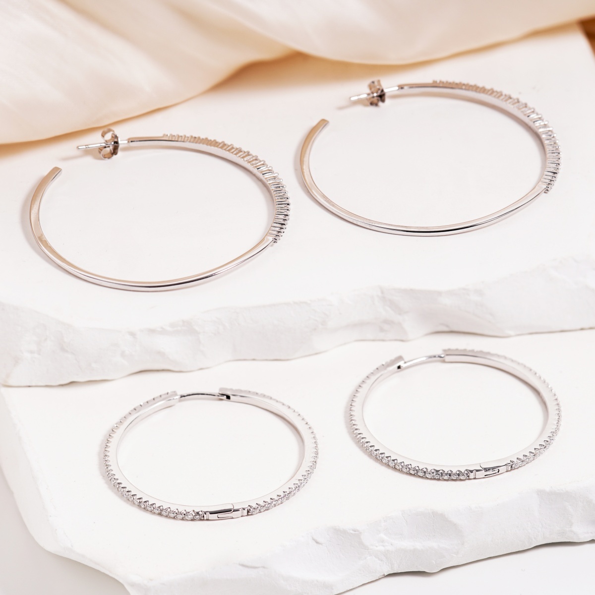 Delzzad Luminous Love Loops Earrings VVS Synthetic Moissanite Hoop Earrings S925/Copper Synthetic Moissanite Earrings Jewelry