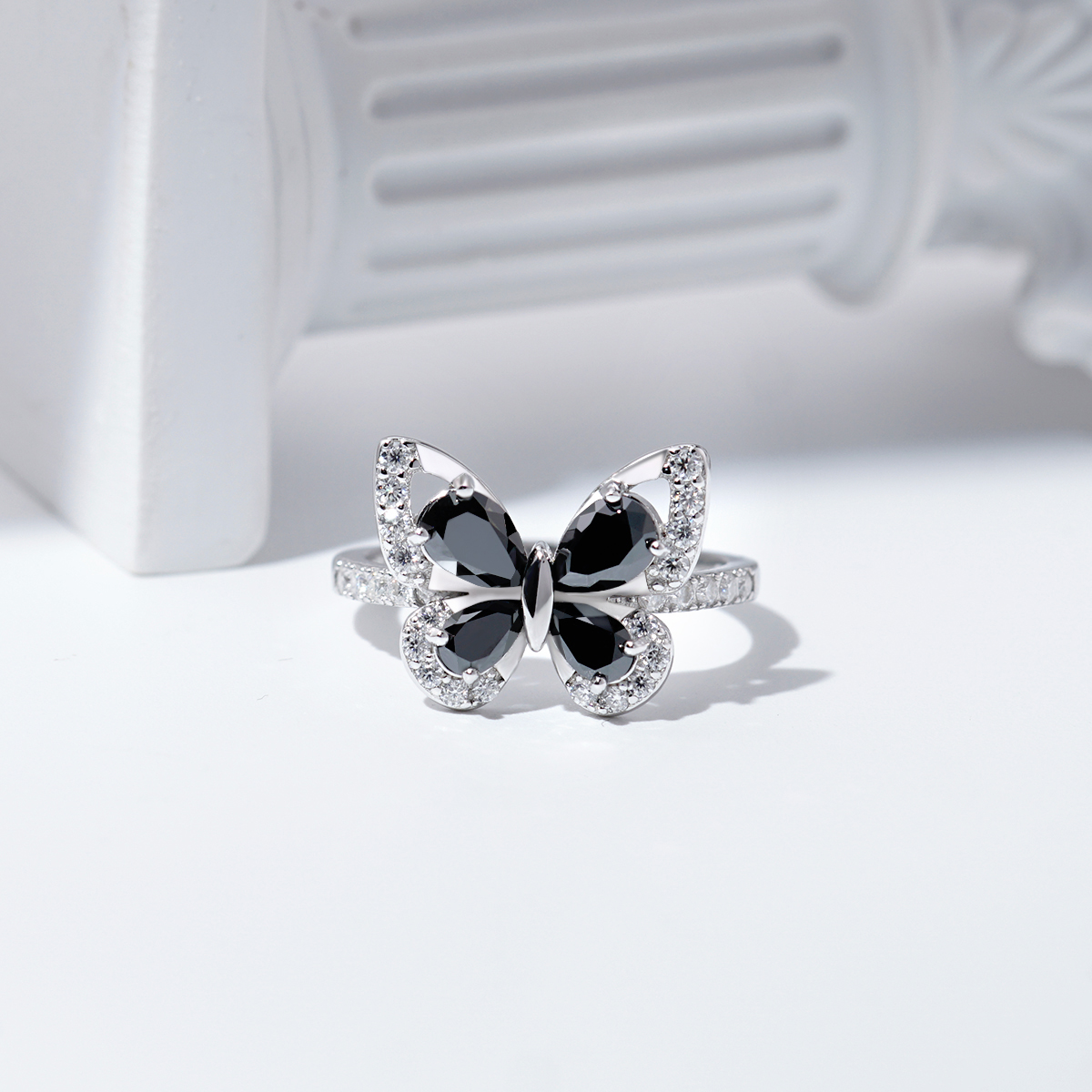 1.6ct S925 Black Butterfly Pear Synthetic Moissanite Unique Ring