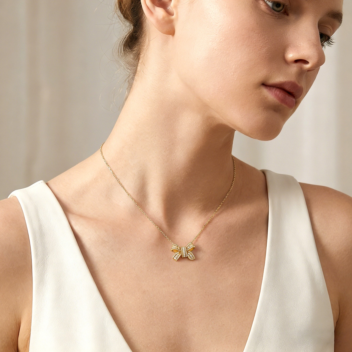 0.8ct Bow-tie Necklace VVS Synthetic Moissanite S925 Chain