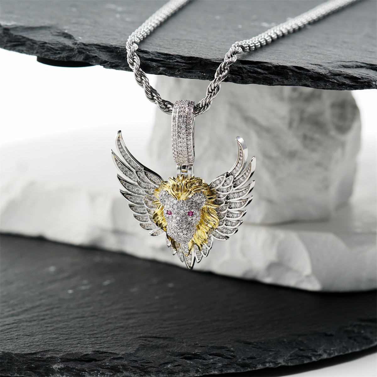 Delzzad Seraphic Roar Pendant Necklace Flying Winged Lion King Crown Face Charm Pendant Chain VVS Synthetic Moissanite Pendant Necklace Jewelry Copper Chain