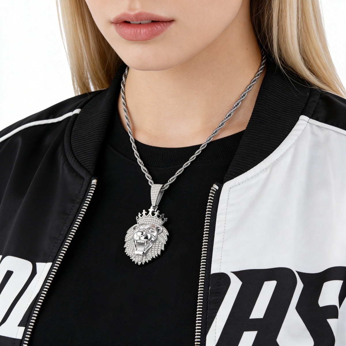 Iced Out Crown Lion Head Pendant Hip Hop Lion Necklace Chain D Color VVS Synthetic Moissanite Copper Chain