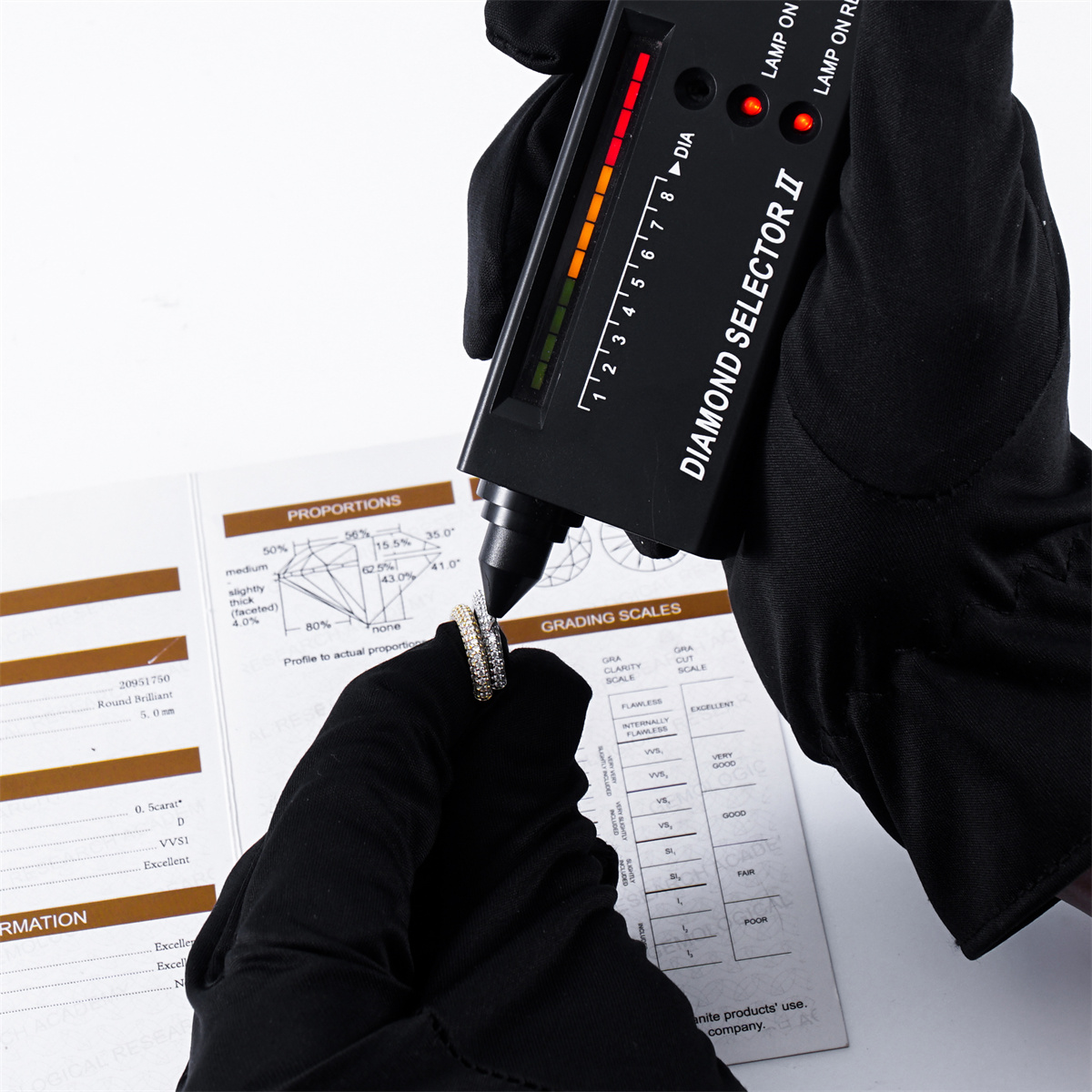 S925 D Color VVS Synthetic Moissanite Huggie Earrings