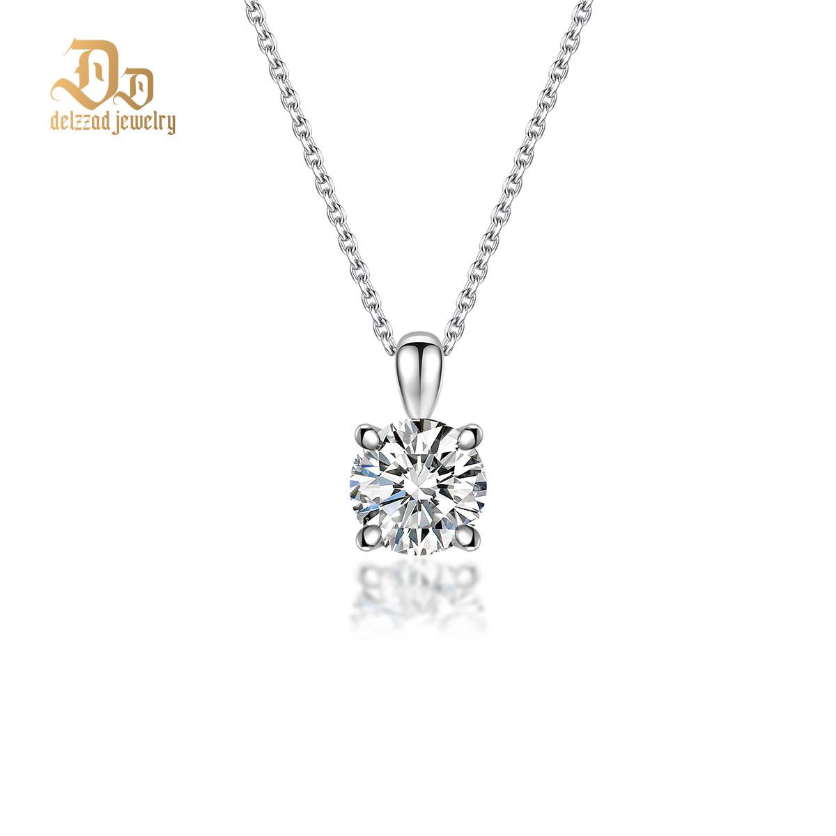 1ct Round Four-Prong Pendant D Color VVS Synthetic Moissanite S925 Chain