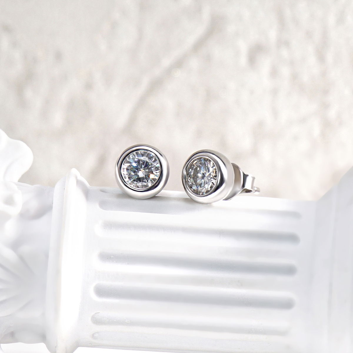 Bling Bezel Bubble Stud Earrings Synthetic Moissanite Earrings S925 Studs