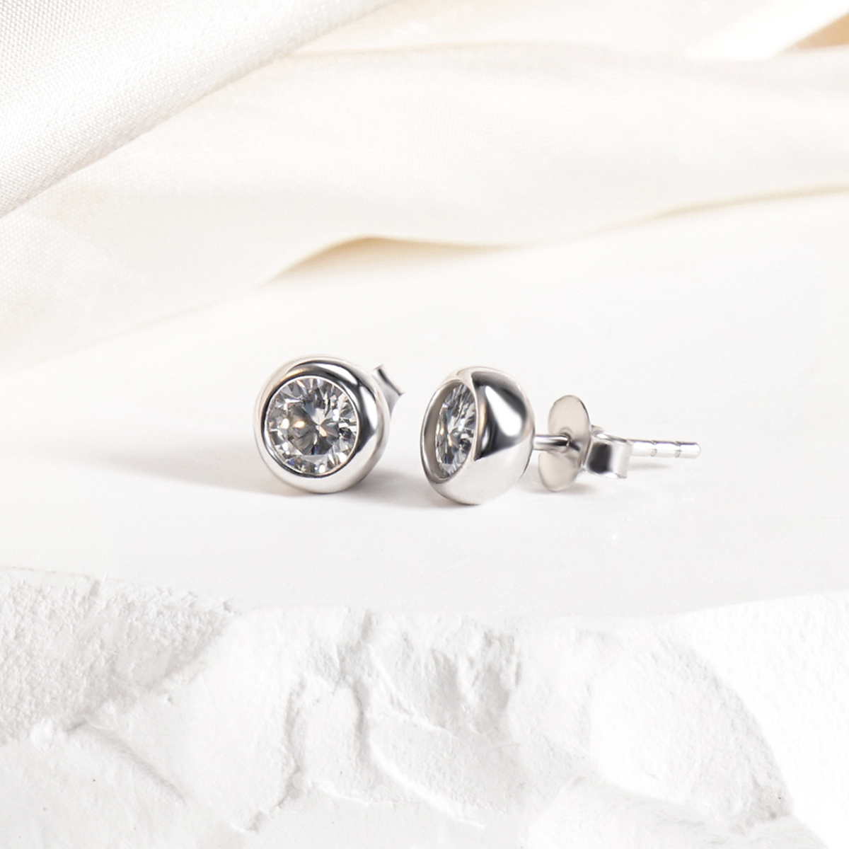 Bling Bezel Bubble Stud Earrings Synthetic Moissanite Earrings S925 Studs
