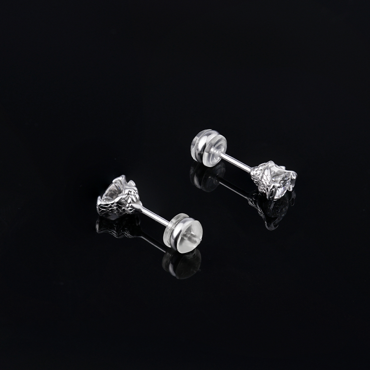 Dragon Claw Prong Earrings S925 VVS Synthetic Moissanite Stud