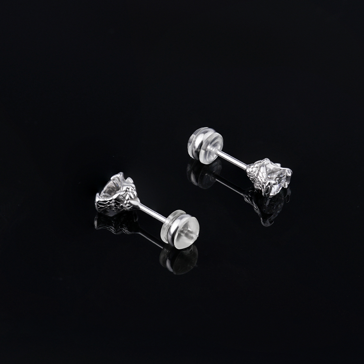 Dragon Claw Prong Earrings S925 VVS Synthetic Moissanite Stud