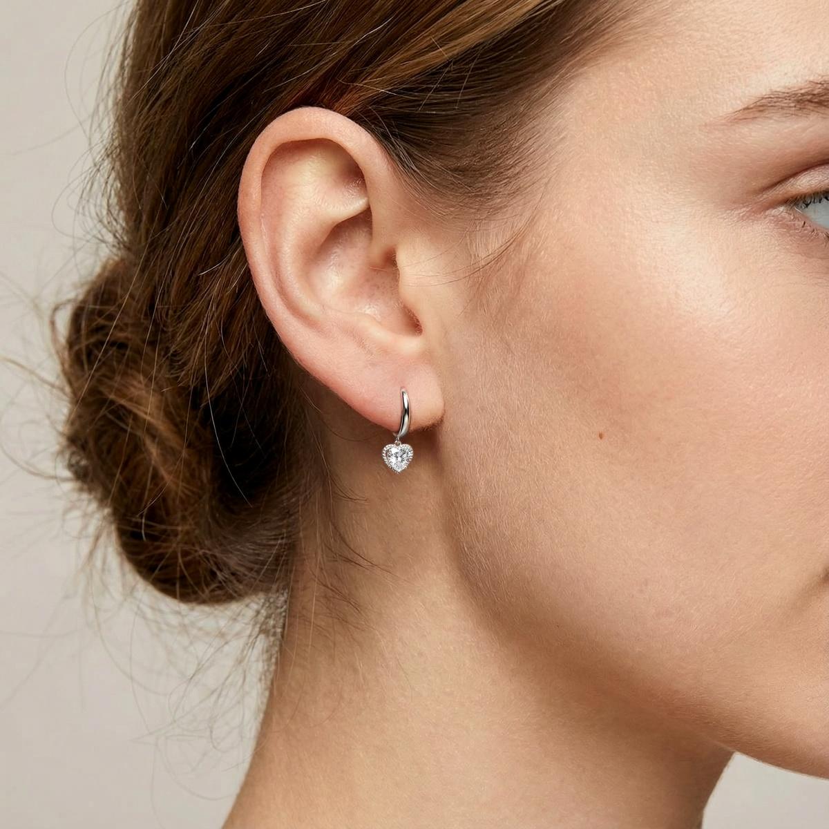 Delzzad Ethereal Love Heart Huggies Earrings Iced-out Heart Dangle Earrings D Color VVS Synthetic Moissanite Earrings Jewelry S925 Dangle Earrings for Women