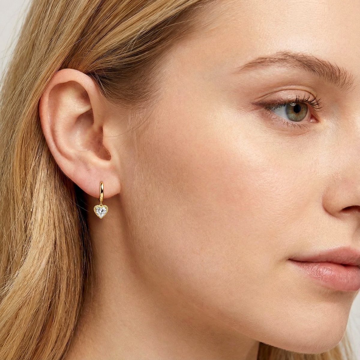 Delzzad Ethereal Love Heart Huggies Earrings Iced-out Heart Dangle Earrings D Color VVS Synthetic Moissanite Earrings Jewelry S925 Dangle Earrings for Women