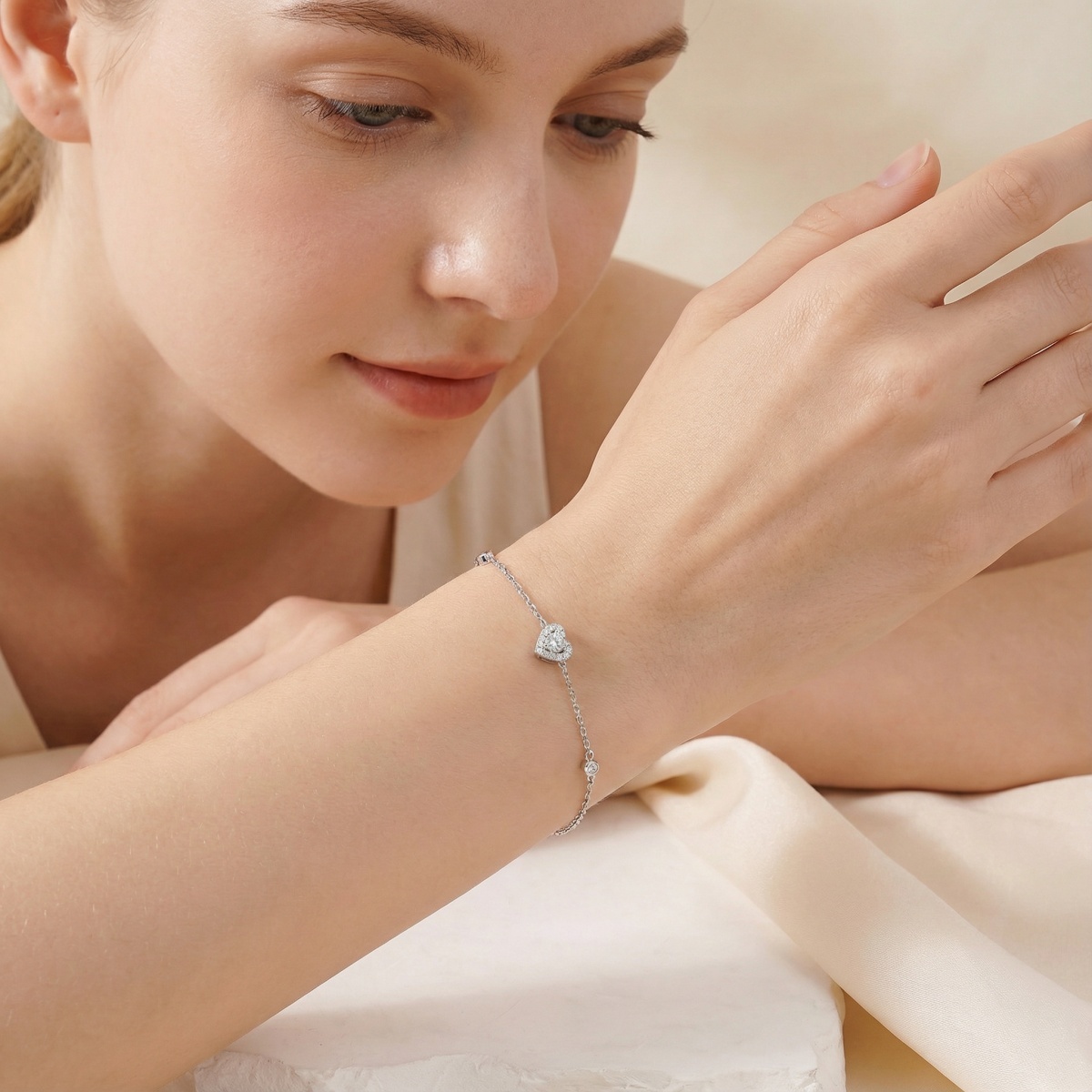 Delzzad Eternal Heart Set Bling Love Heart Bracelet Heart Pendant Necklace Jewelry Set Synthetic Moissanite Necklace Bracelet Jewelry Copper Chain