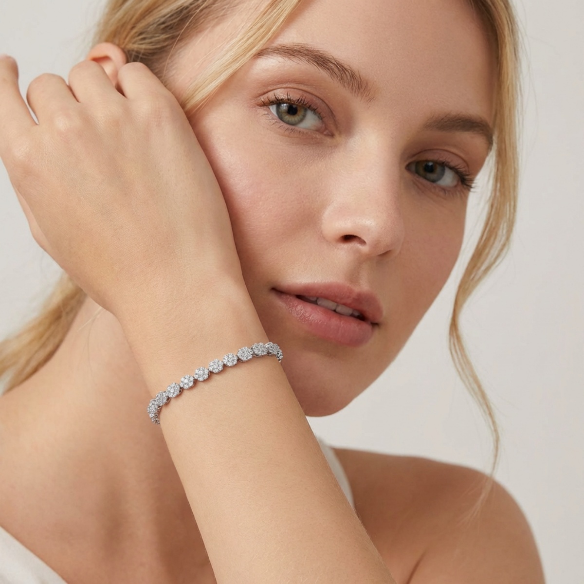 1.5ct Love's Garden Flower Bracelet Adjustable Cluster Bolo Bracelet Synthetic Moissanite Bracelet Copper Chain