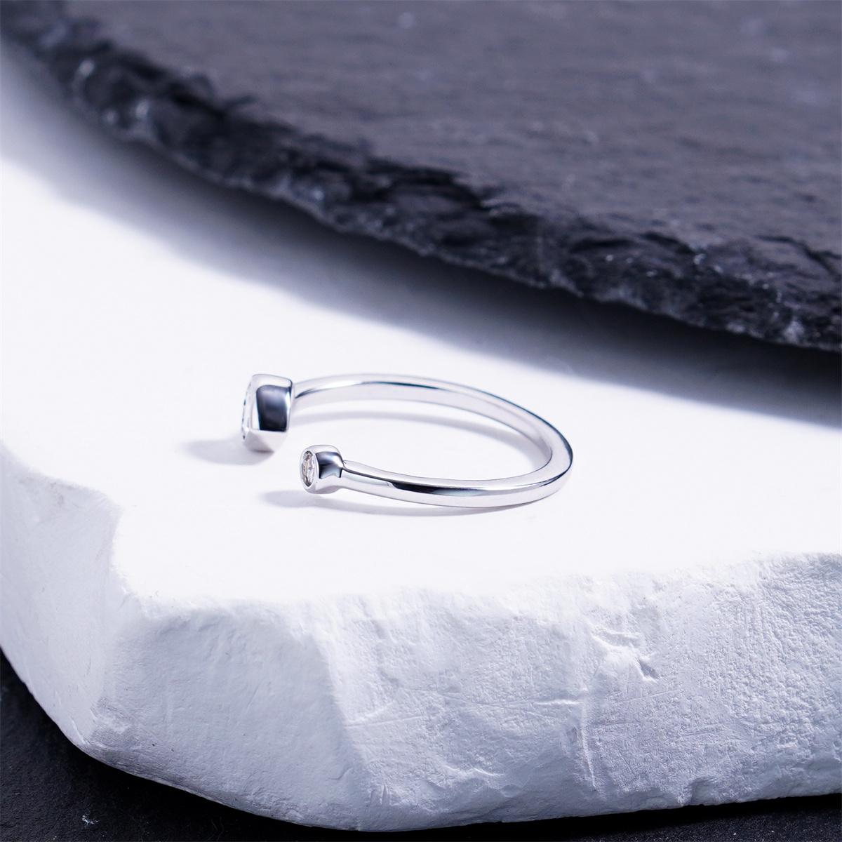 Delzzad 0.3ct The Whimsical Duo Open Ring Adjustable Heart Ring Band VVS Synthetic Moissanite Ring Jewelry Copper Band