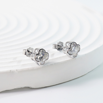 Delzzad Exquisite Cluster Clover Cut Earrings Lab-Created Moissanite Stud Earring S925 Sterling Silver Moissanite Jewelry Engagement Wedding Anniversary Perfect Gifts