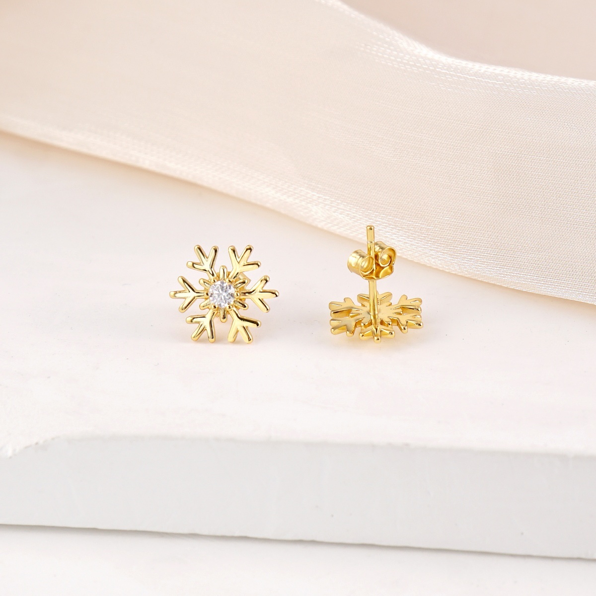 Delzzad Romantic Icy Snowflake Stud Earrings Synthetic Moissanite S925 Earring Jewelry Perfect Birthday Engagement Anniversary Christmas Gift