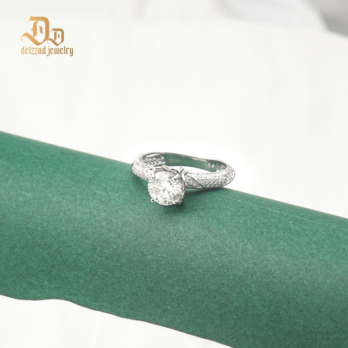 Delzzad 2ct Sparkling Four Prong Ring Band D Color VVS Synthetic Moissanite S925 Unisex Ring Anniversary Engagement Wedding Gifts for Men Women