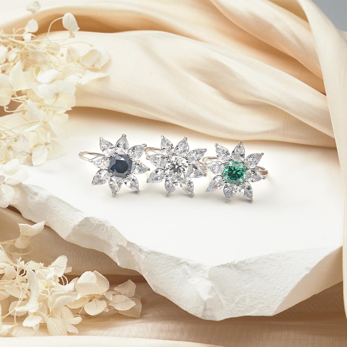 Delzzad 2ct Cushion Synthetic Moissanite Flower Ring In 925 Sterling Silver