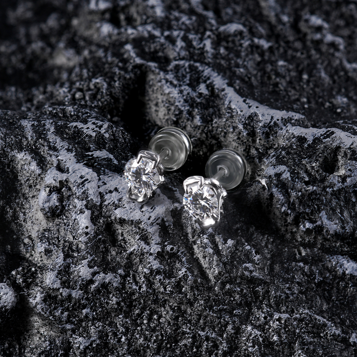 Dragon Claw Prong Earrings S925 VVS Synthetic Moissanite Stud