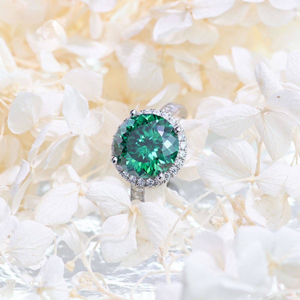 Hundreds Faces Round Synthetic Moissanite Halo Ring In 925 Sterling Silver