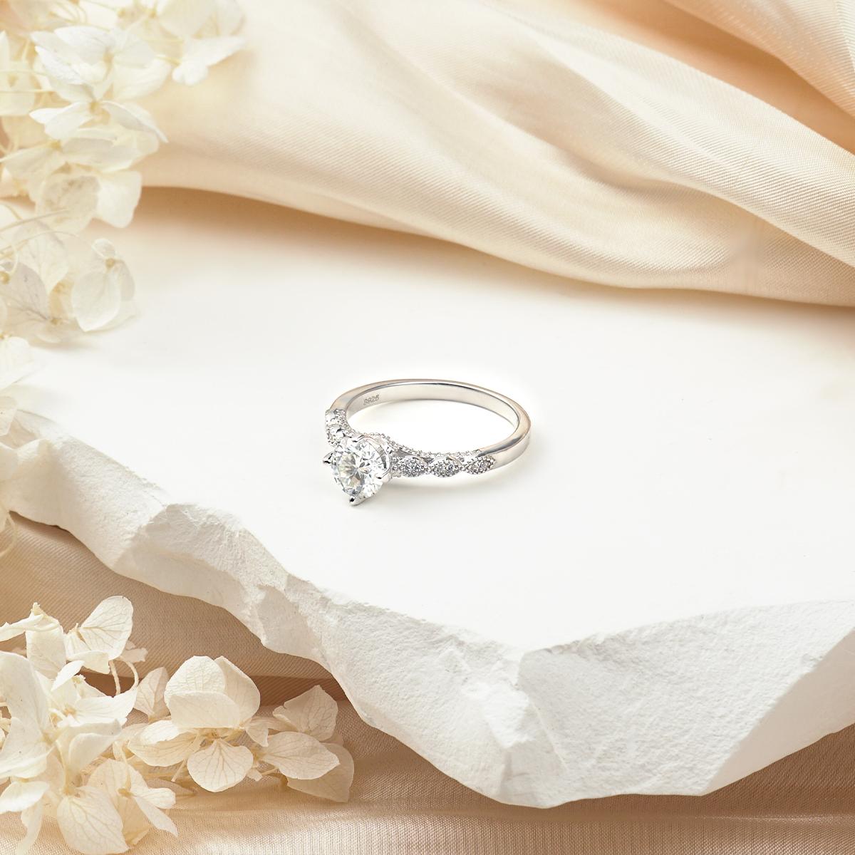 Delzzad 1ct Round Synthetic Moissanite Pierced Band Ring S925 Ring Jewelry Perfect Birthday Dating Wedding Anniversary Gift