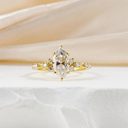 2.3ct Golden Aurora Spire Ring Band VVS Synthetic Moissanite Ring Jewelry S925 Band