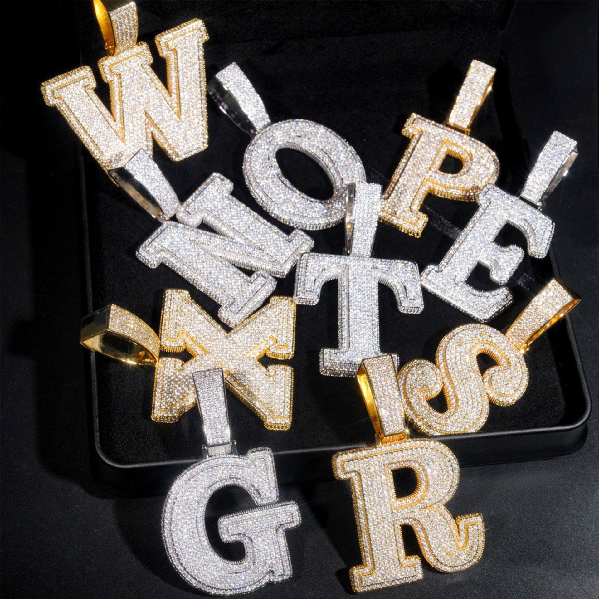 MOISSANITE LETTERS NAME PENDANT WHITE GOLD