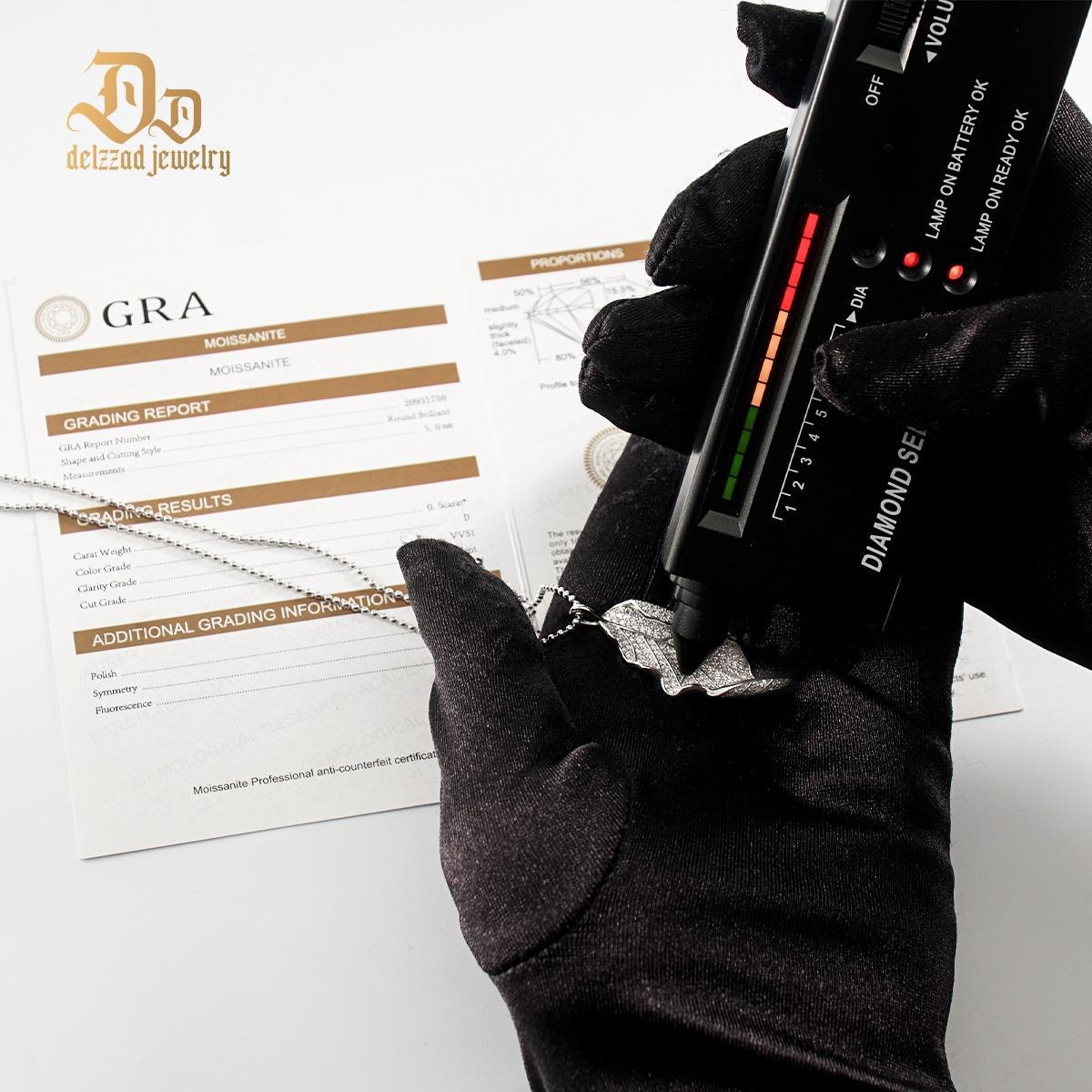 Unisex 1.7ct Iced Out Leaf Necklace VVS Synthetic Moissanite & S925