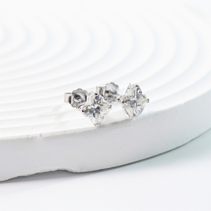 Delzzad Twinkling Four-Leaf Clover Prong Stud Earrings Lab-Created Moissanite Stud Earring S925 Sterling Silver Moissanite Jewelry Perfect Birthday Gift for Men Women Wedding Set