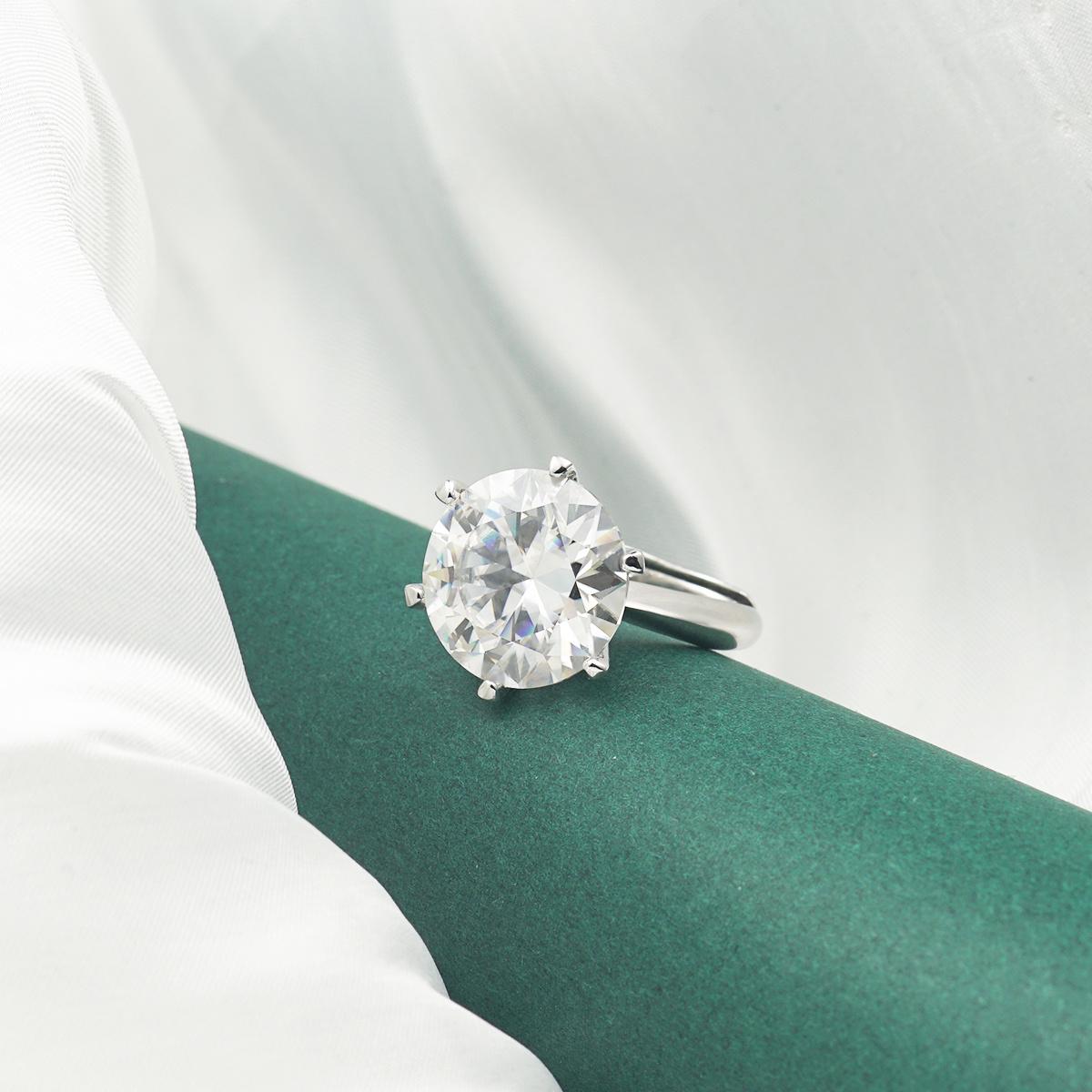 Delzzad 10ct Solitaire Ring Round VVS Synthetic Moissanite Ring Band S925 Christmas Gift