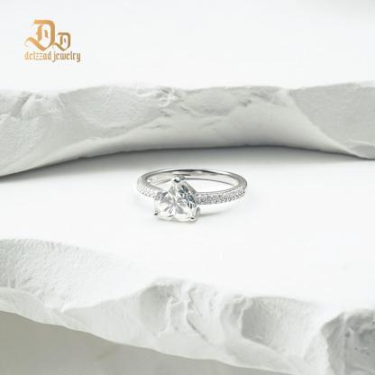 Delzzad Heart Ring D Color VVS Synthetic Moissanite S925 Bling Ring Lady Women Perfect for Any Occasion & Everyday Wear Birthday Anniversary Engagement Wedding Gifts