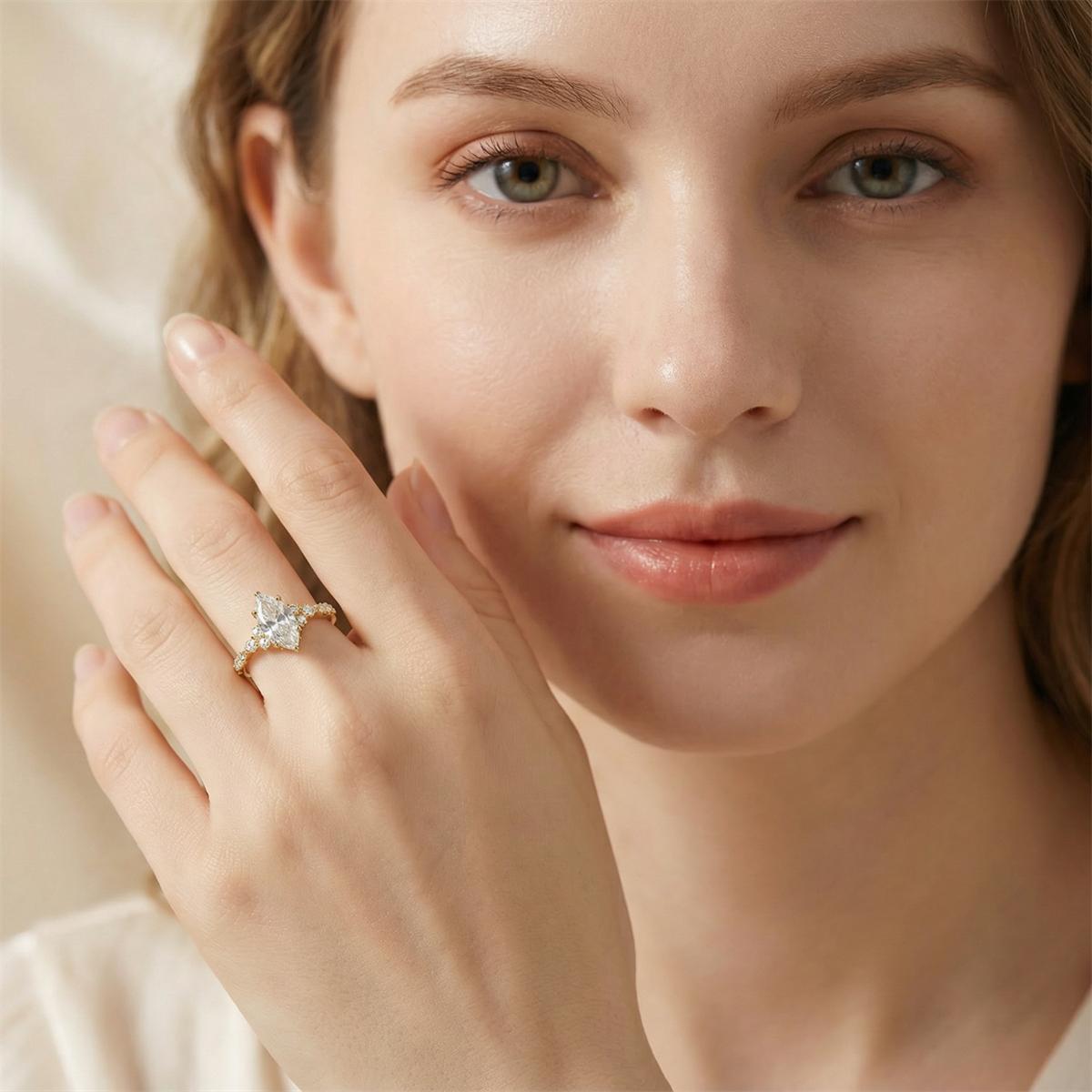 2.3ct Golden Aurora Spire Ring Band VVS Synthetic Moissanite Ring Jewelry S925 Band