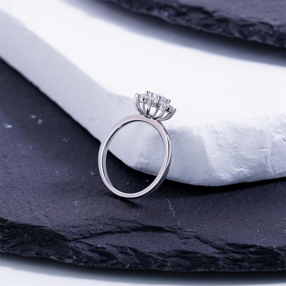 Delzzad 1ct Solstice Bloom Ring Flower Cluster Ring Floral Halo Engagement Ring Band VVS Synthetic Moissanite Ring Jewelry Copper Band