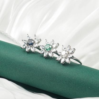 Delzzad 2ct Cushion Synthetic Moissanite Flower Ring In 925 Sterling Silver