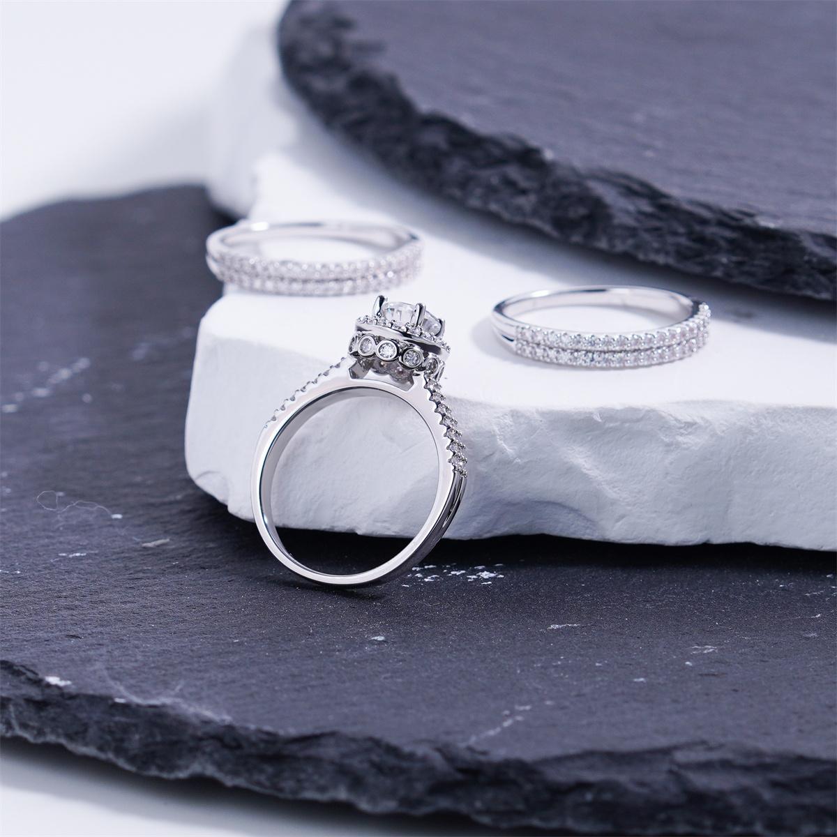 Delzzad 1.9ct The Radiant Eras Ring Halo Engagement Ring Bridal Wedding Promise Ring VVS Synthetic Moissanite Ring Jewelry Copper Band