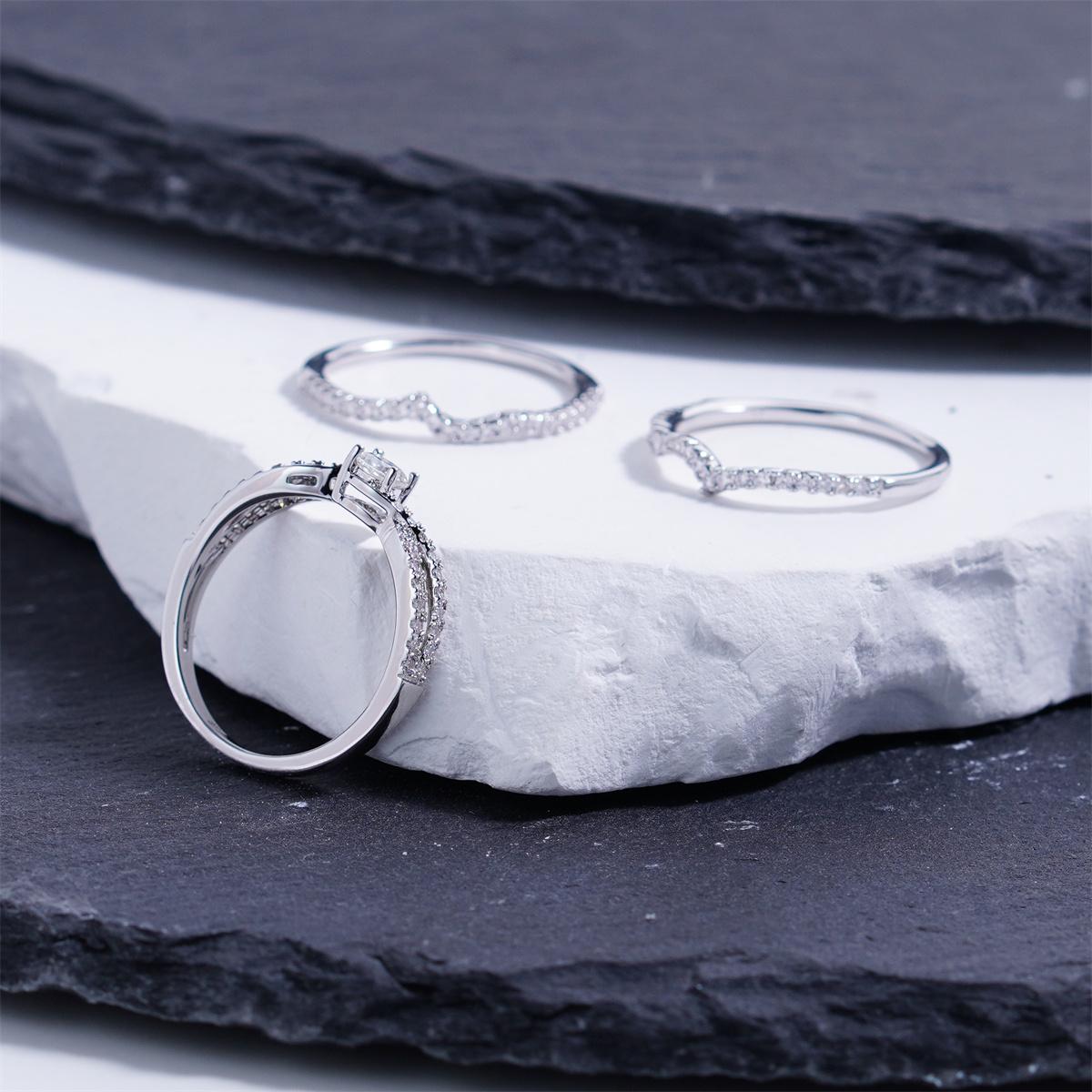 Delzzad 0.9ct The River of Destiny Ring Bridal Wedding Engagement Ring Band VVS Synthetic Moissanite Ring Jewelry Copper Band