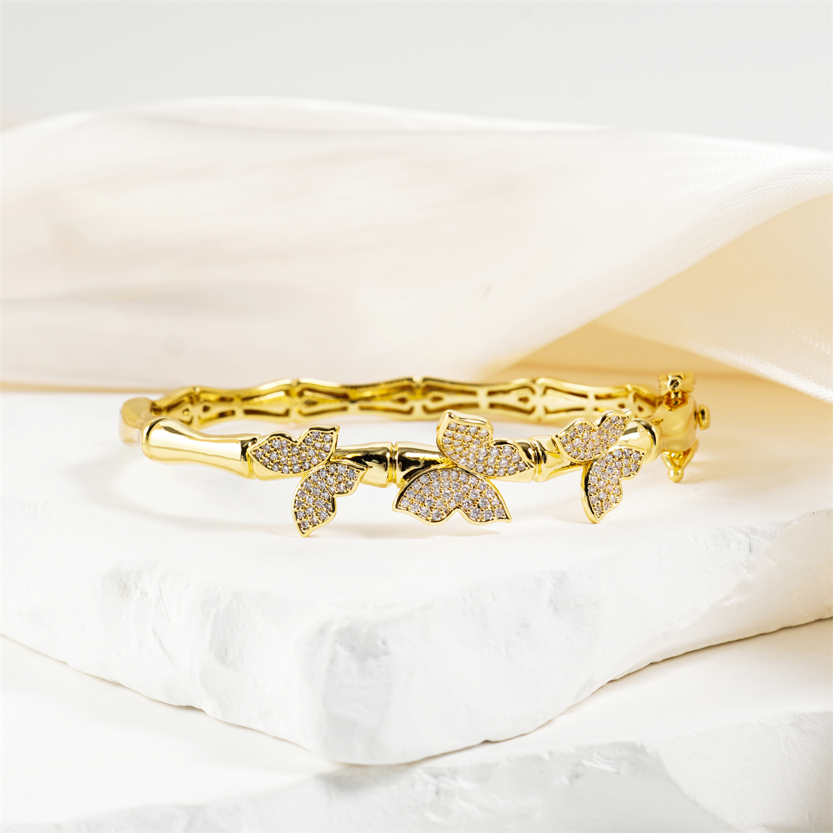 0.7ct Boundless Wing Bangle Butterfly Bangle Bracelet Papillon Breeze Bracelet Synthetic Moissanite Bracelet Copper Chain