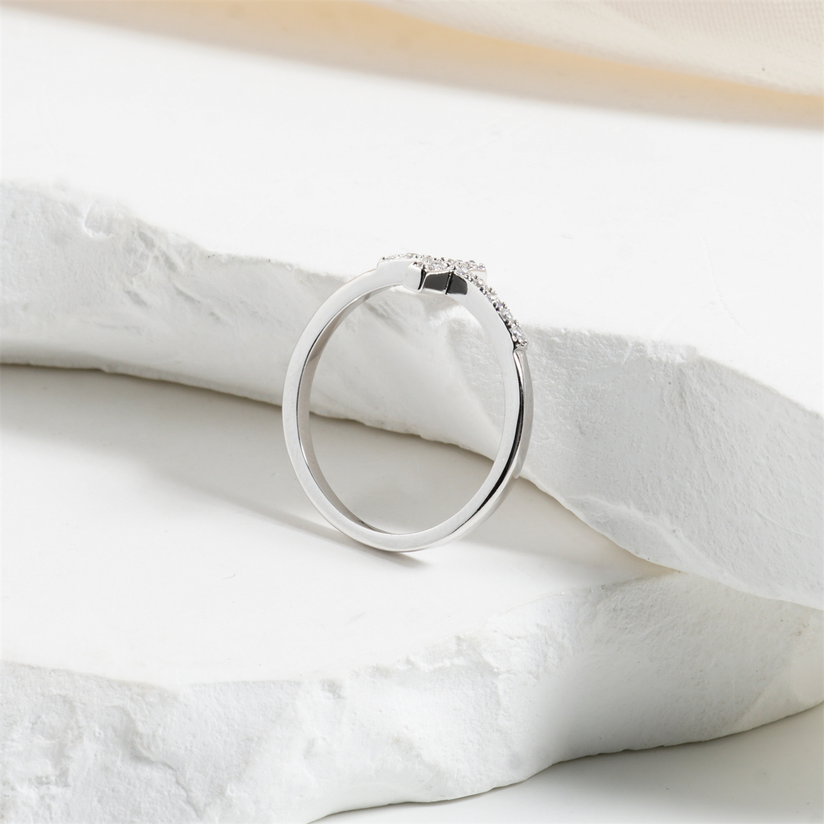 0.1ct Cross Ring Eternal Intersection Ring Band for Her Infinity Wedding Band Ring D Color VVS Synthetic Moissanite Ring Jewelry S925/Copper Band