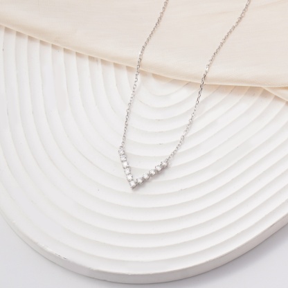 Classic V-Shaped chevron Necklace Round Cut VVS Synthetic Moissanite S925 Chain