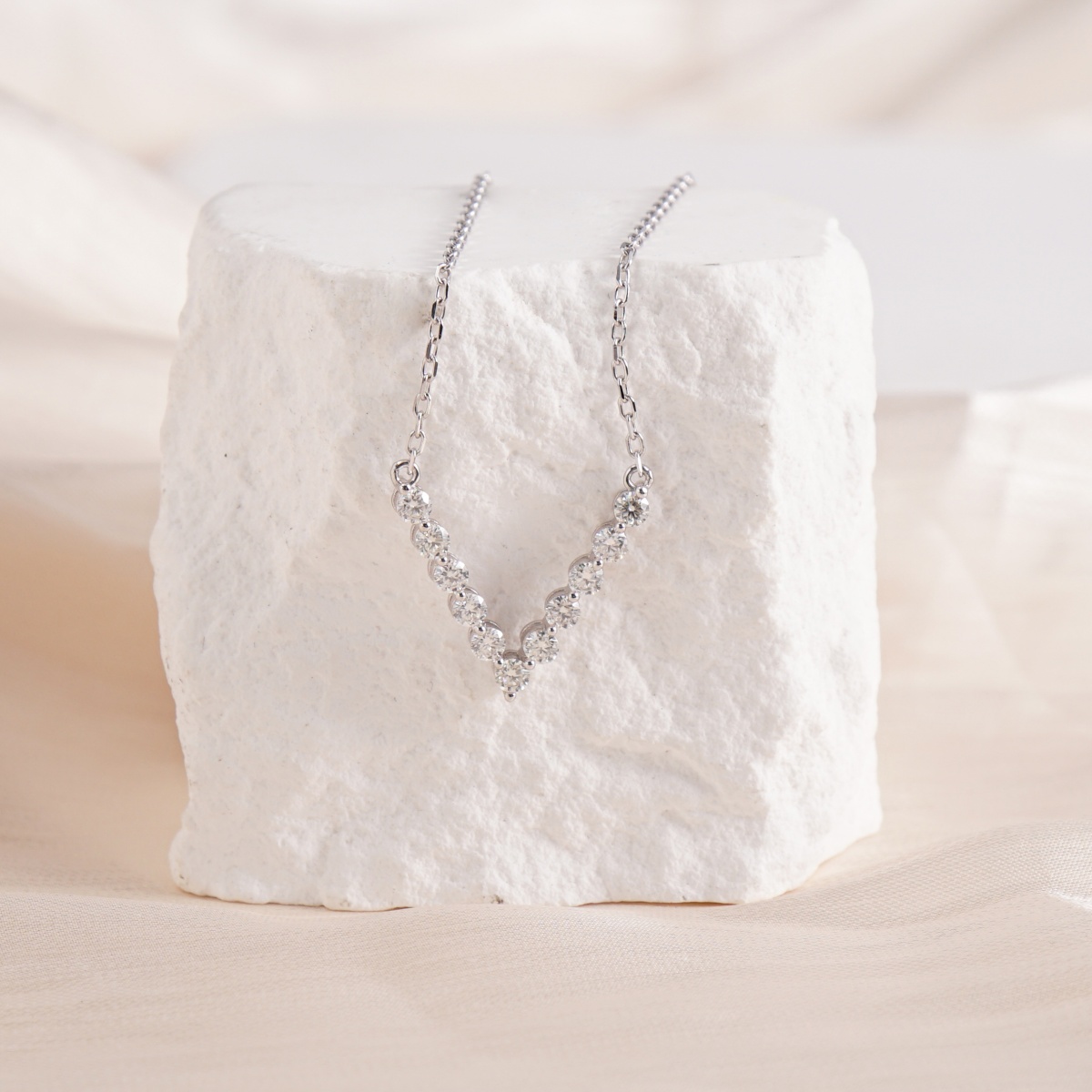 Classic V-Shaped chevron Necklace Round Cut VVS Synthetic Moissanite S925 Chain