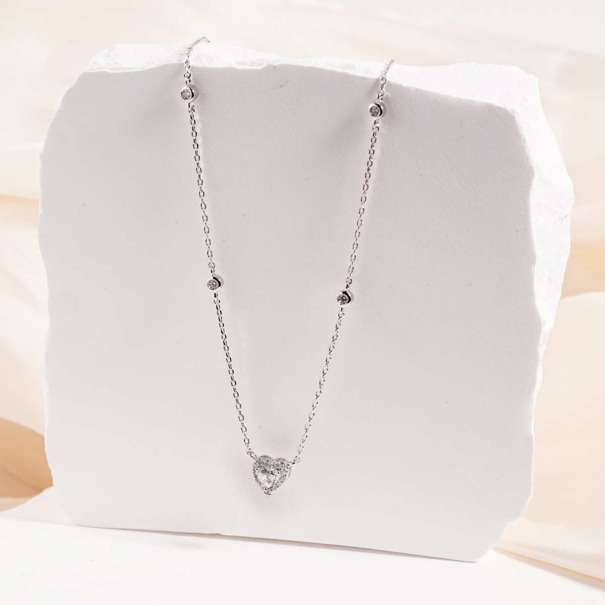 Delzzad Eternal Heart Set Bling Love Heart Bracelet Heart Pendant Necklace Jewelry Set Synthetic Moissanite Necklace Bracelet Jewelry Copper Chain