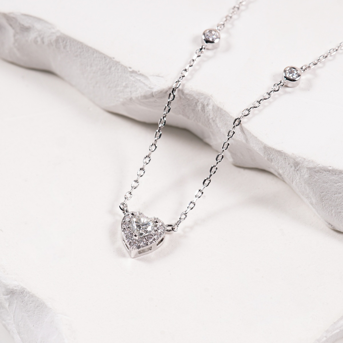 Delzzad Eternal Heart Set Bling Love Heart Bracelet Heart Pendant Necklace Jewelry Set Synthetic Moissanite Necklace Bracelet Jewelry Copper Chain