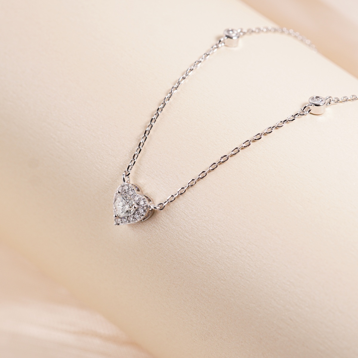 Delzzad Eternal Heart Set Bling Love Heart Bracelet Heart Pendant Necklace Jewelry Set Synthetic Moissanite Necklace Bracelet Jewelry Copper Chain