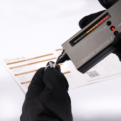 Delzzad Butterfly Choker Necklace Pendant Chain VVS Synthetic Moissanite S925 Chain Pendant Necklace Jewelry Perfect Birthday Wedding Engagement Anniversary Christmas Gift