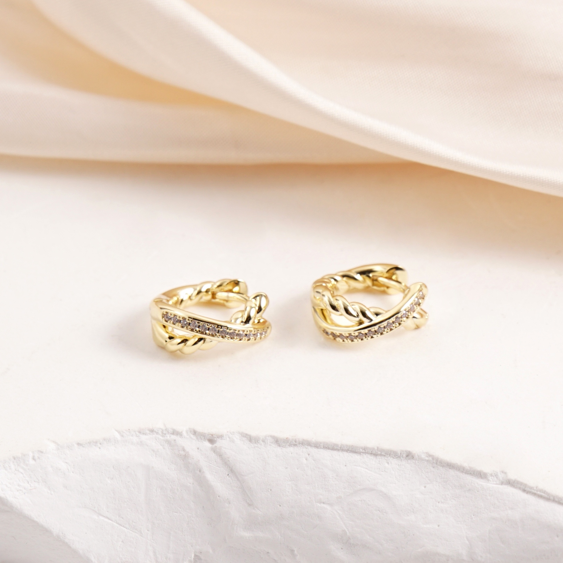 Delzzad Twist Hoop Earrings Crossover Huggies Earrings D Color VVS Synthetic Moissanite Earrings Jewelry S925 Perfect Birthday Engagement Wedding Anniversary Christmas Gift