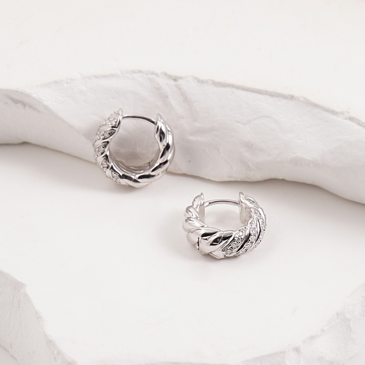 Delzzad Sculpted Cable Hoop Earrings D Color VVS Synthetic Moissanite Earrings Jewelry S925 Perfect Birthday Engagement Wedding Anniversary Christmas Gift