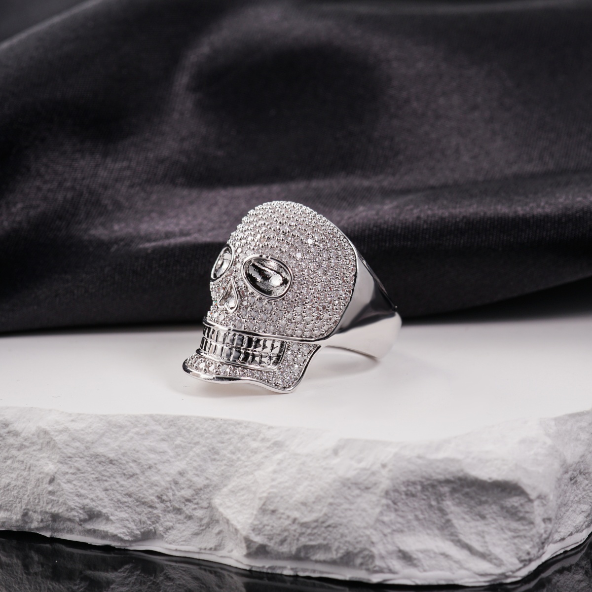 2.8ct Infinite Bone Ring Cool Hip Hop Rock Skull Ring VVS Synthetic Moissanite Ring Jewelry Copper Band